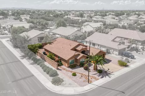 4640 S Joshua Tree Ln, Gilbert, AZ 85297