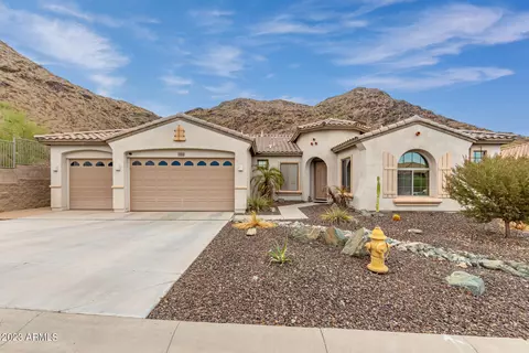 2814 W Hiddenview Dr, Phoenix, AZ 85045