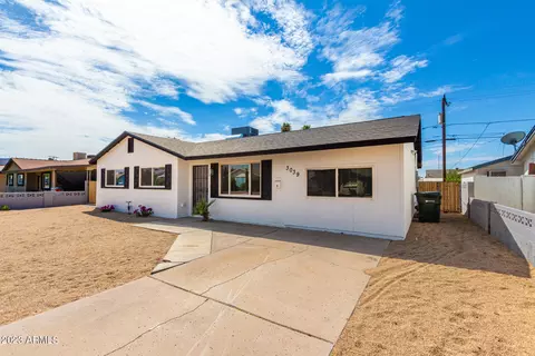 3039 W Corrine Dr, Phoenix, AZ 85029