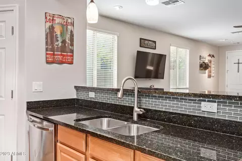 858 Euclid Ave, Gilbert, AZ 85297 photo 11