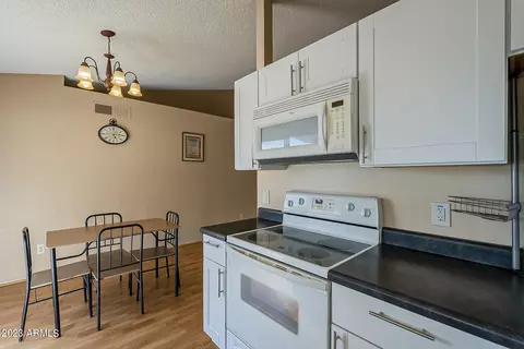 1845 E Sandra Ter, Phoenix, AZ 85022 photo 12