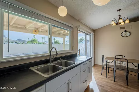 1845 E Sandra Ter, Phoenix, AZ 85022 photo 13