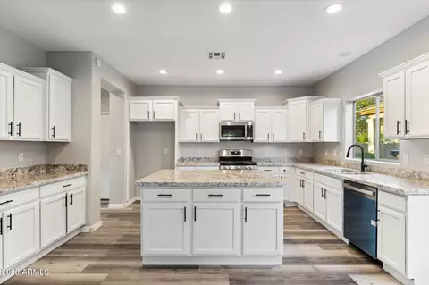 7549 W Rushmore Way, Florence, AZ 85132
