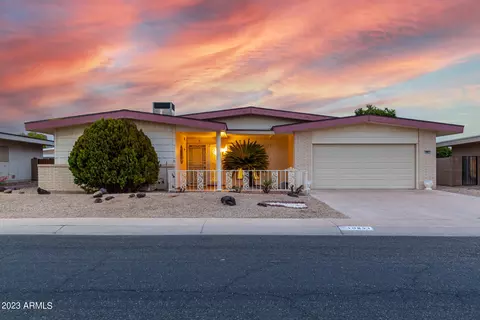 10821 W Hibiscus Dr, Sun City, AZ 85373