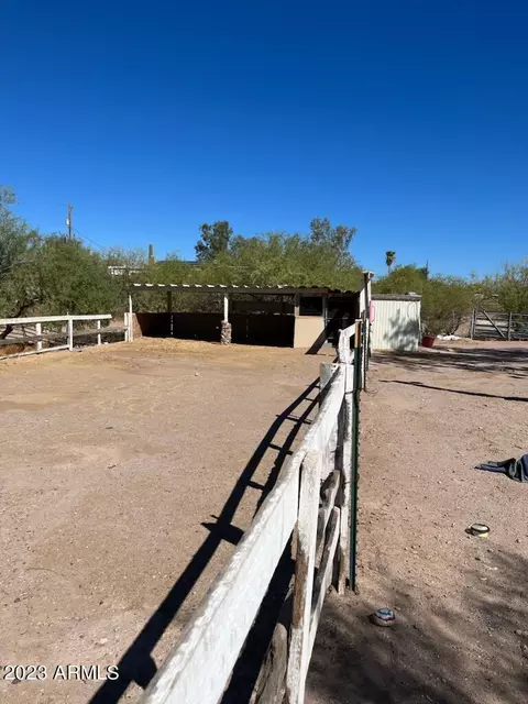 2278 E 6th Ave, Apache Junction, AZ 85119 photo 2