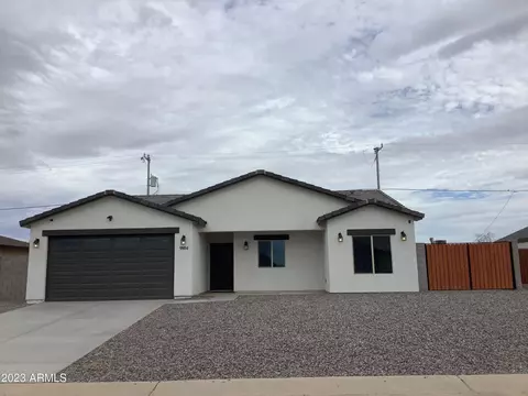9804 W Century Dr, Arizona City, AZ 85123