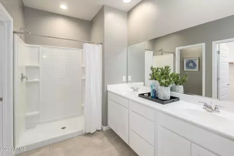 5523 S 23rd Dr, Phoenix, AZ 85041 photo 8