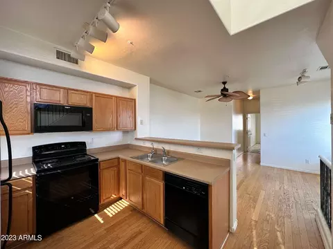424 N Oak St, Gilbert, AZ 85233 photo 5