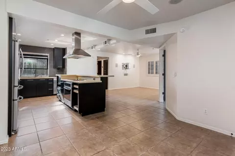 3309 N 70th St #219, Scottsdale, AZ 85251