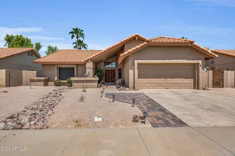 2414 W Alamo Dr, Chandler, AZ 85224