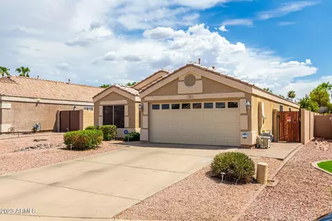 1705 E Horseshoe Ave, Gilbert, AZ 85296