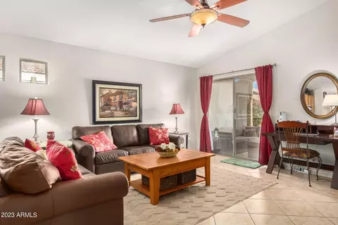 1705 E Horseshoe Ave, Gilbert, AZ 85296 photo 2