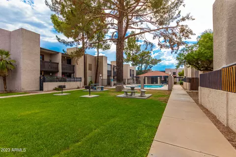 1927 E Hampton Ave #147, Mesa, AZ 85204