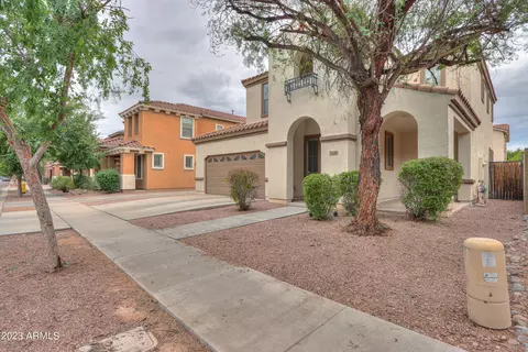 2123 S Colt Dr, Gilbert, AZ 85295 photo 2