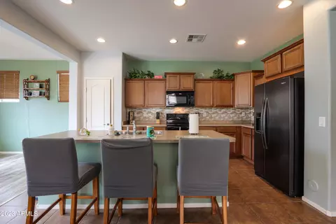 2123 S Colt Dr, Gilbert, AZ 85295 photo 20