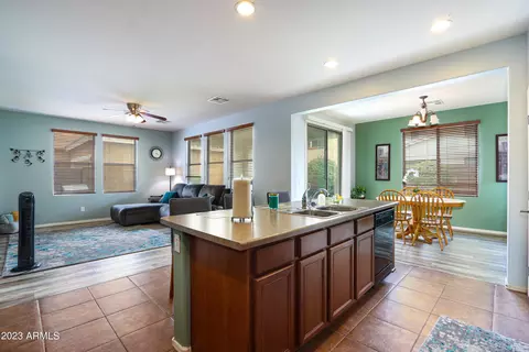 2123 S Colt Dr, Gilbert, AZ 85295 photo 19