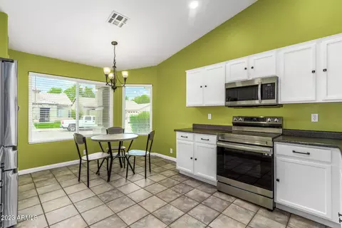 939 E Beverly Rd, Phoenix, AZ 85042 photo 11