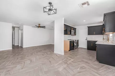 2127 W Roeser Rd, Phoenix, AZ 85041 photo 10