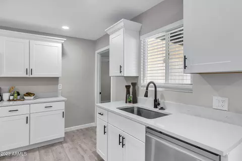 9618 Ellis Cir, Mesa, AZ 85207 photo 13