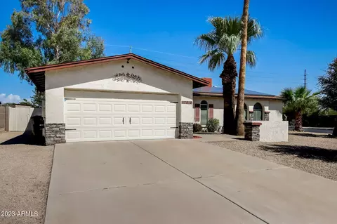 18819 N 31st Dr, Phoenix, AZ 85027 photo 2
