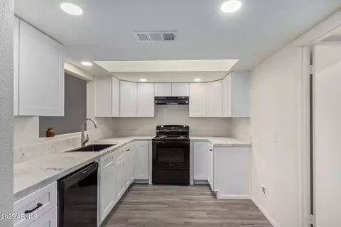 5334 S Farmer Ave, Tempe, AZ 85283 photo 13