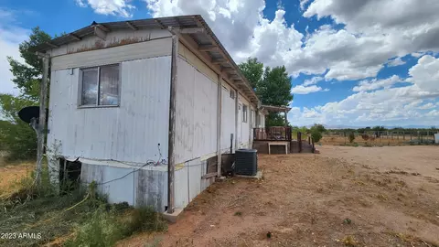 5629 W Corral Dr, Willcox, AZ 85643 photo 2