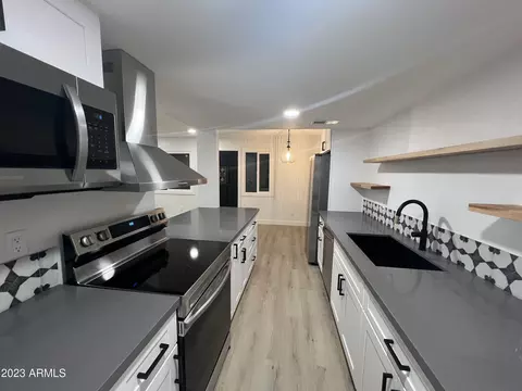 948 S Alma School Rd #130, Mesa, AZ 85210