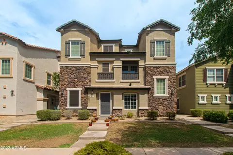 4050 E Windsor Dr, Gilbert, AZ 85296