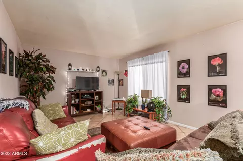 631 E Manhatton Dr, Tempe, AZ 85282 photo 4