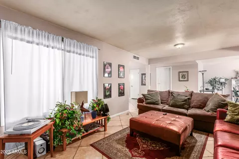 631 E Manhatton Dr, Tempe, AZ 85282 photo 5