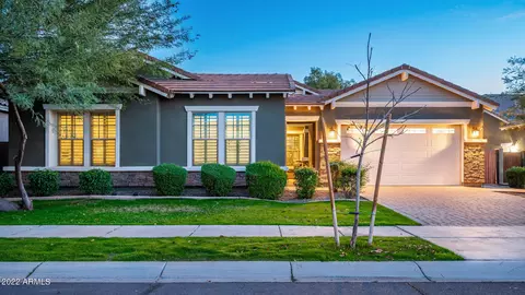 2703 E Indigo Pl, Chandler, AZ 85286
