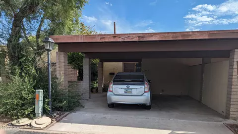 1217 E Avenida Hermosa --, Phoenix, AZ 85014 photo 2