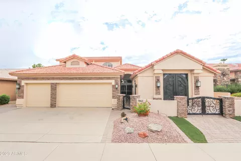 5863 S Amberwood Dr, Sun Lakes, AZ 85248