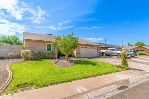 4021 E Maldonado Dr, Phoenix, AZ 85042 photo 3