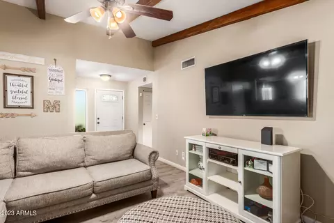 4021 E Maldonado Dr, Phoenix, AZ 85042 photo 8