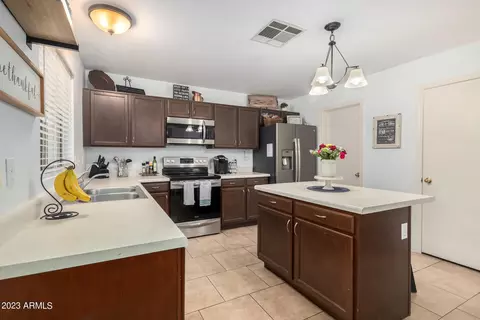 1551 E Orchid Ct #C, Gilbert, AZ 85296 photo 6