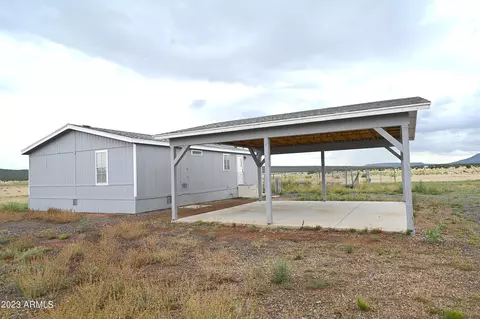 33677 W Signal View Rd, Seligman, AZ 86337