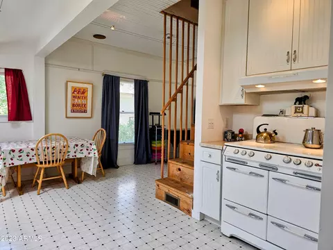 139 Higgins Hl, Bisbee, AZ 85603 photo 18