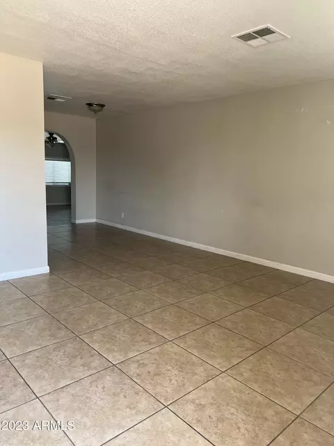 3244 E Hillery Dr, Phoenix, AZ 85032 photo 3