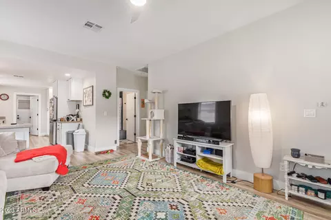 2042 N 11th St, Phoenix, AZ 85006 photo 6