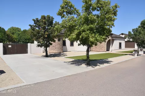 16124 E Twin Acres Dr, Gilbert, AZ 85298 photo 3