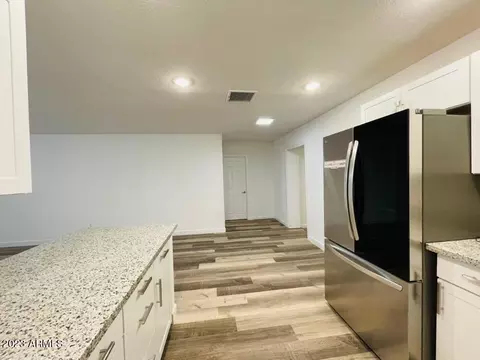 4544 N 48th Dr, Phoenix, AZ 85031 photo 12