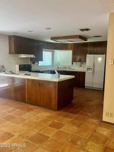 2448 Emerald Ave, Mesa, AZ 85204 photo 10