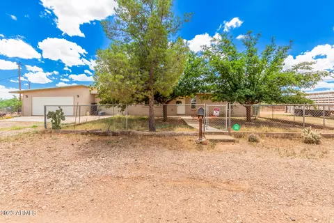 180 E Hamel Rd, Huachuca City, AZ 85616
