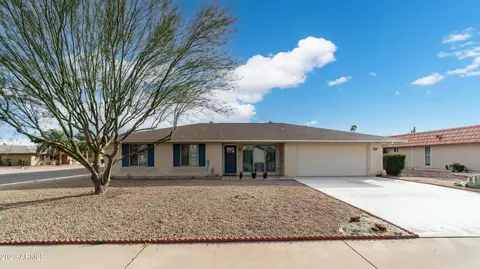 9721 W Hutton Dr, Sun City, AZ 85351