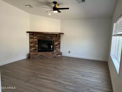 659 W 5th Ave, Apache Junction, AZ 85120 photo 2