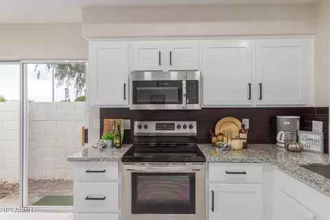 918 E Annette Dr, Phoenix, AZ 85022 photo 14