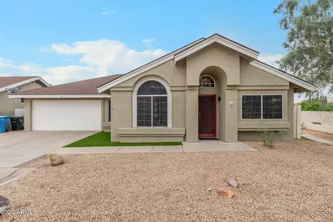 918 E Annette Dr, Phoenix, AZ 85022 photo 2