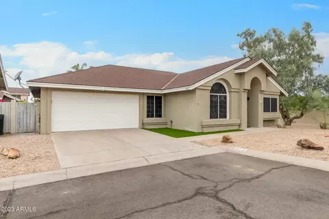 918 E Annette Dr, Phoenix, AZ 85022