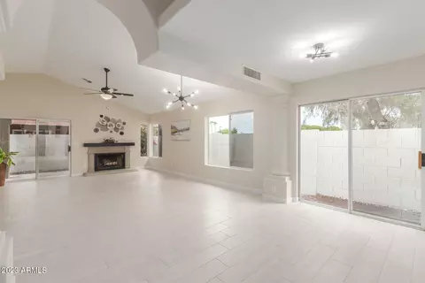 918 E Annette Dr, Phoenix, AZ 85022 photo 5